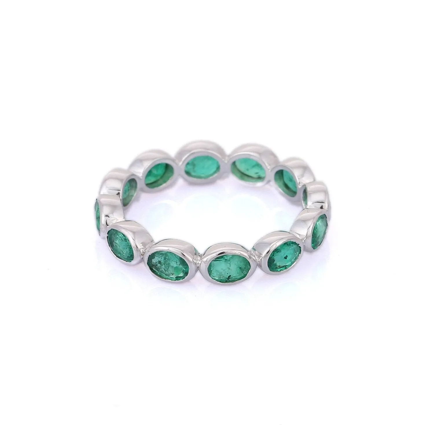 18K White Gold Emerald Eternity Band