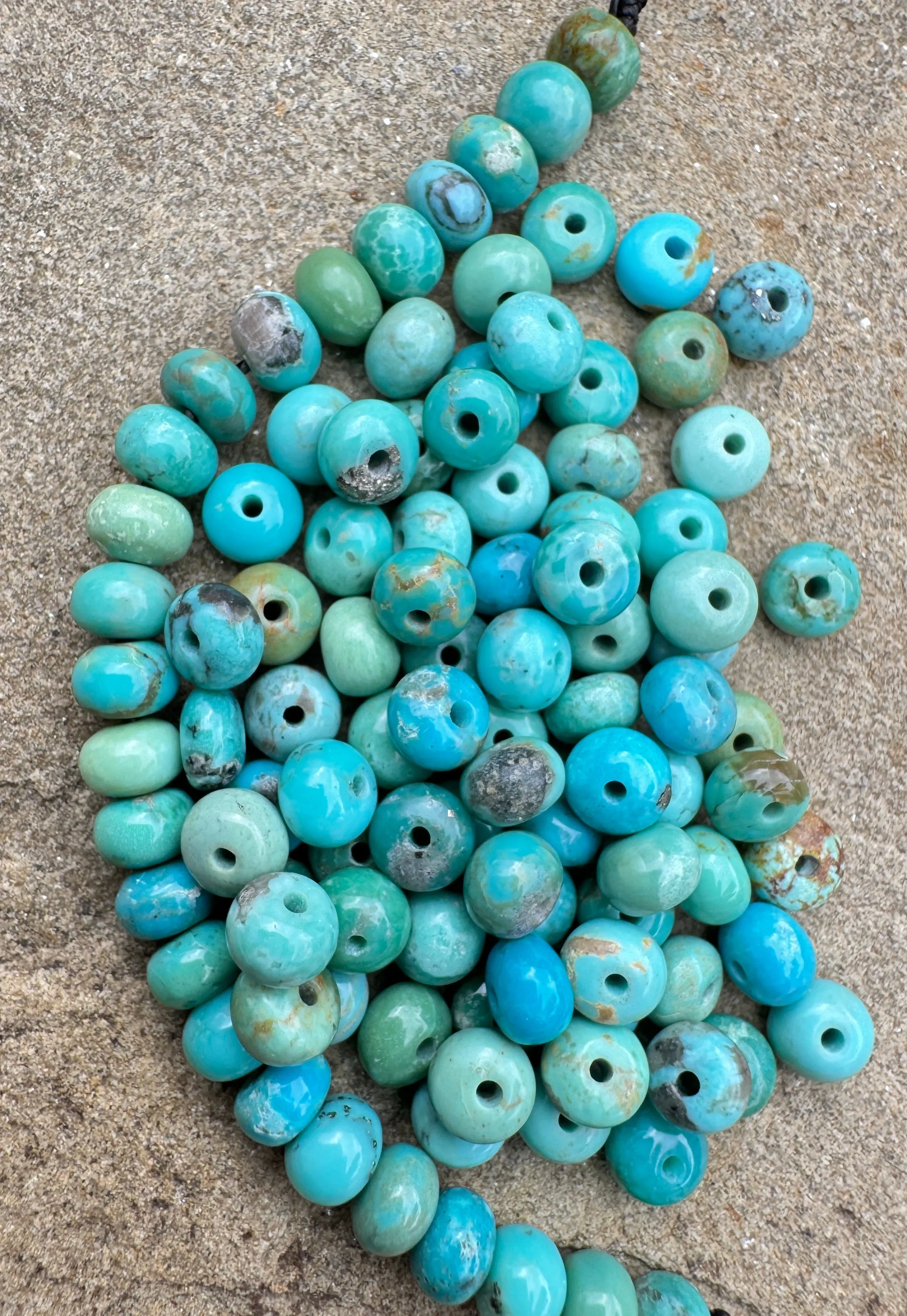 Campitos (Mex) Turquoise 5mm Rondelle Beads (Package of 12 beads)