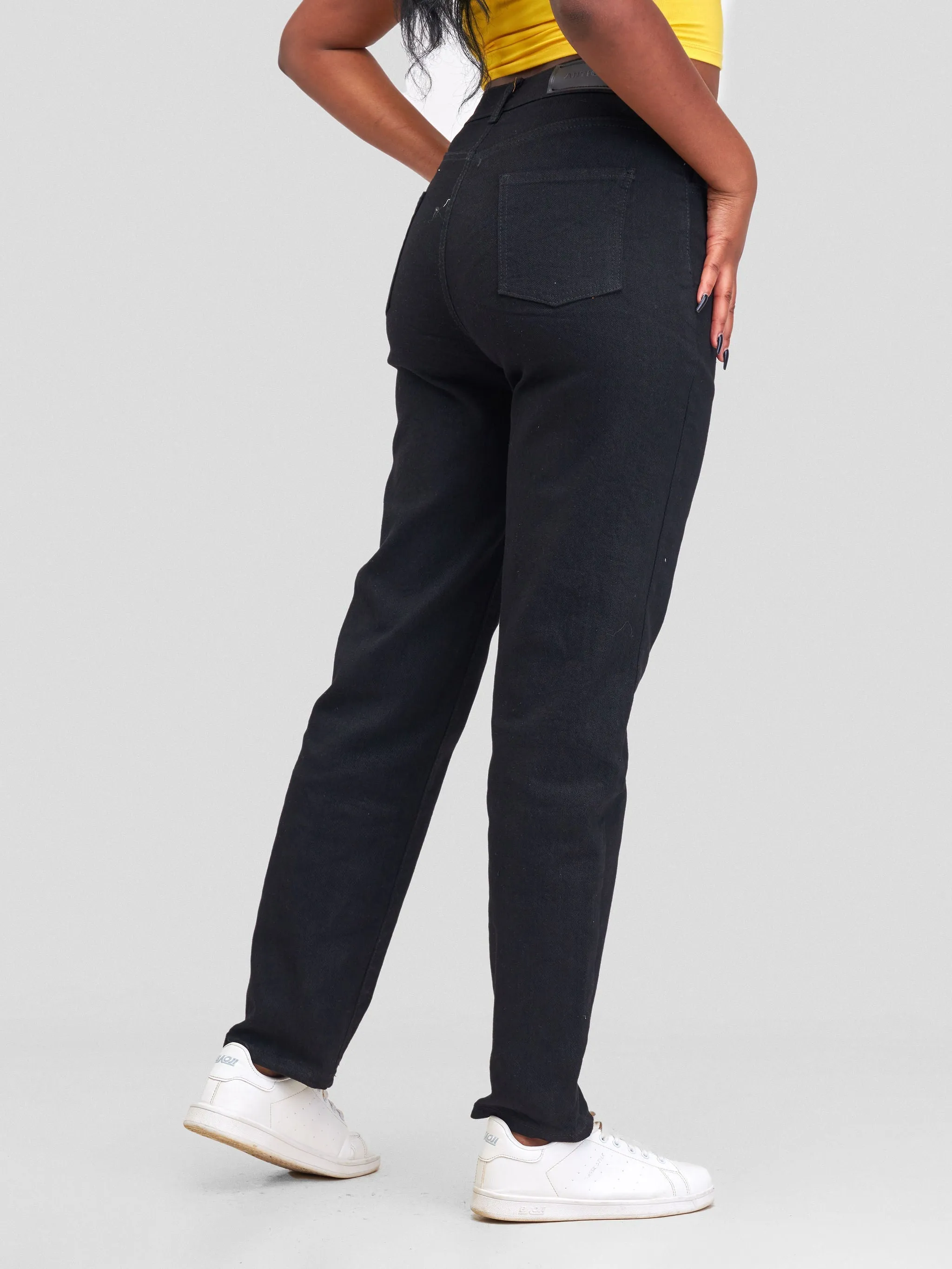 Denim Haven Mom Jeans - Black