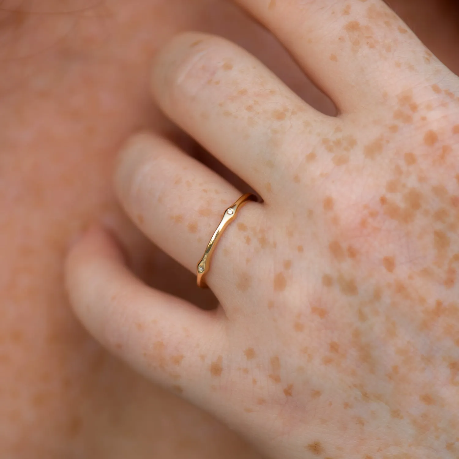 Golden Eternity Band with Brilliant Diamond Elements