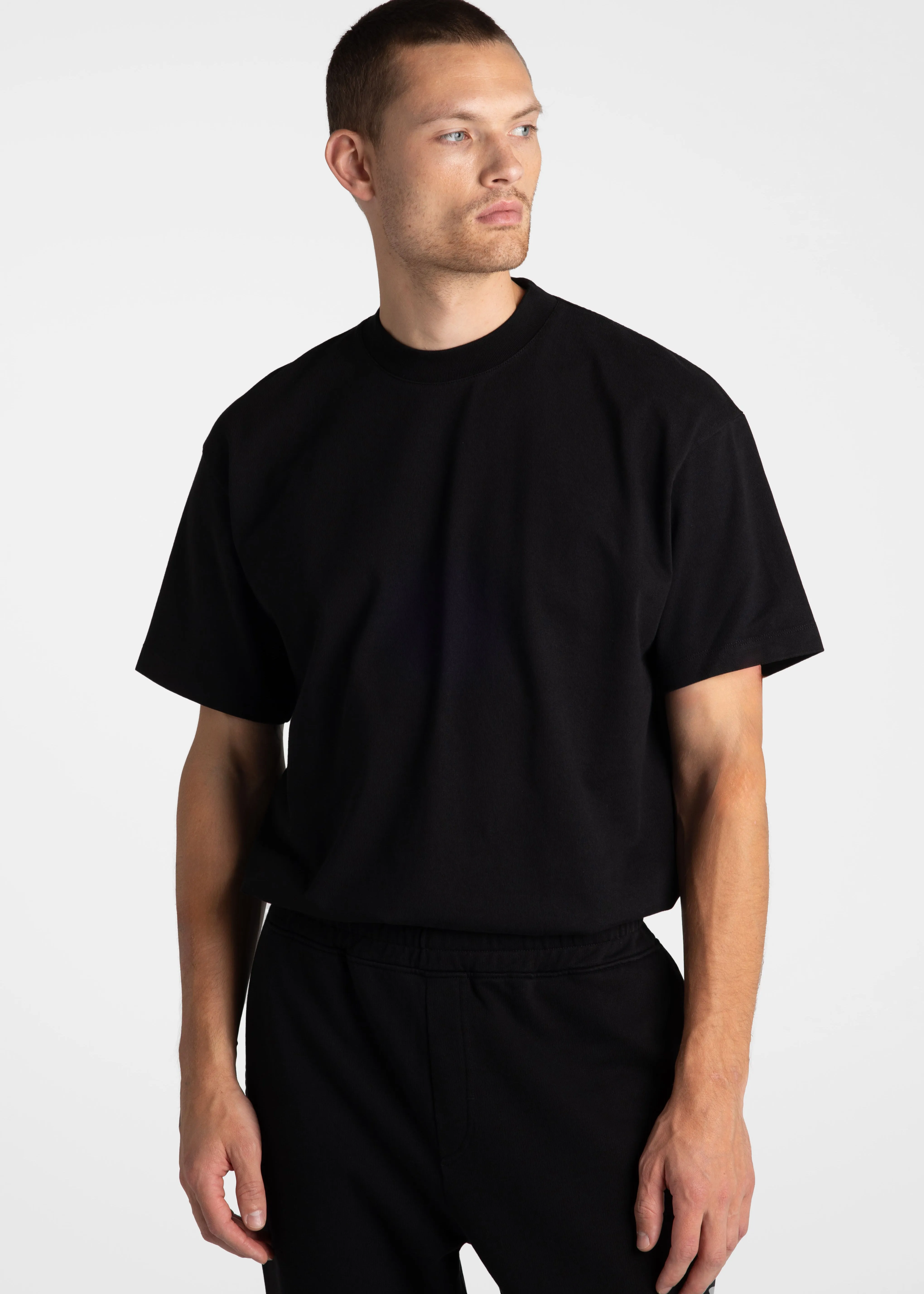 Heavyweight T-Shirt - Black