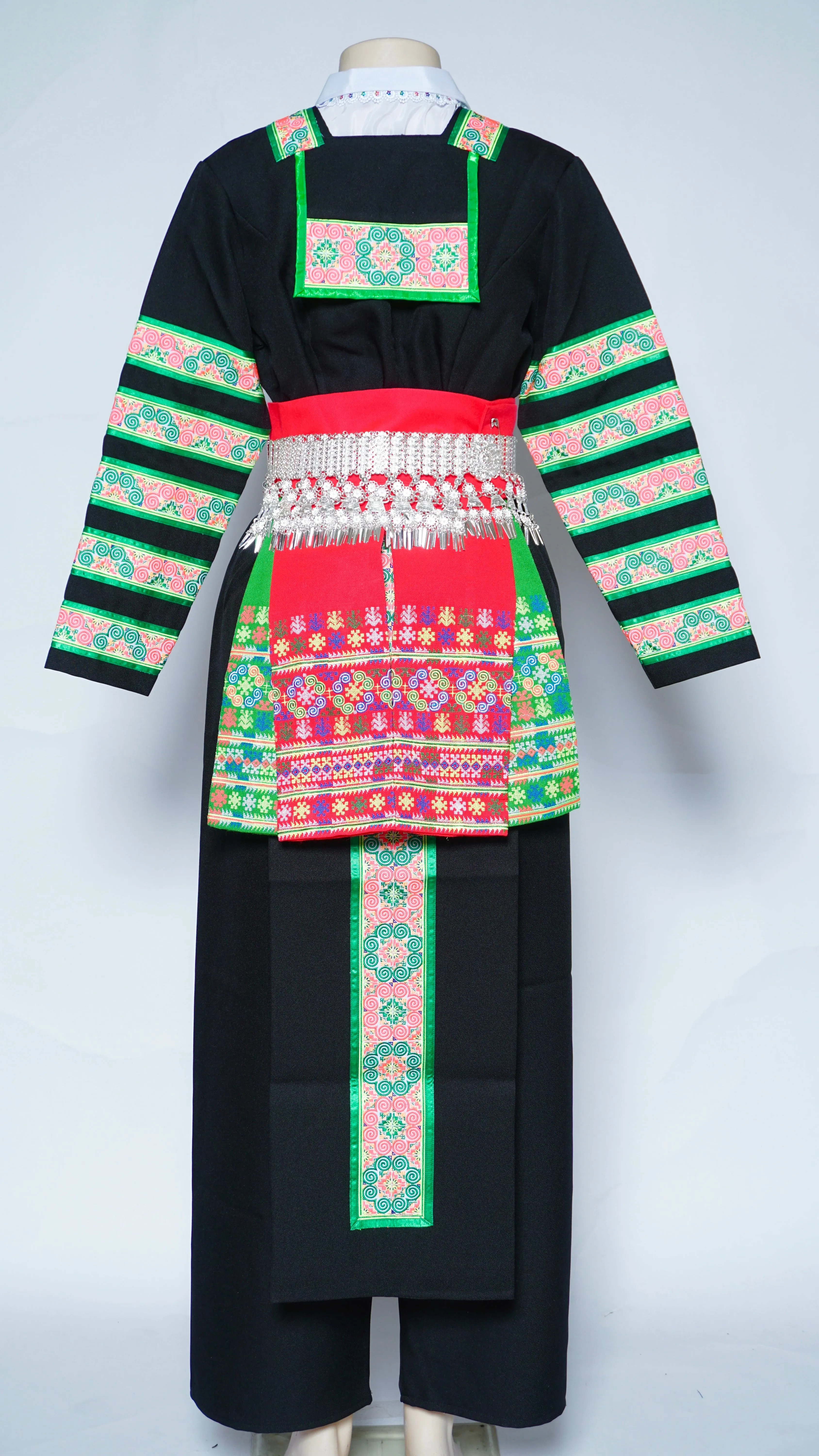 Hmong Txiaj Green Trim