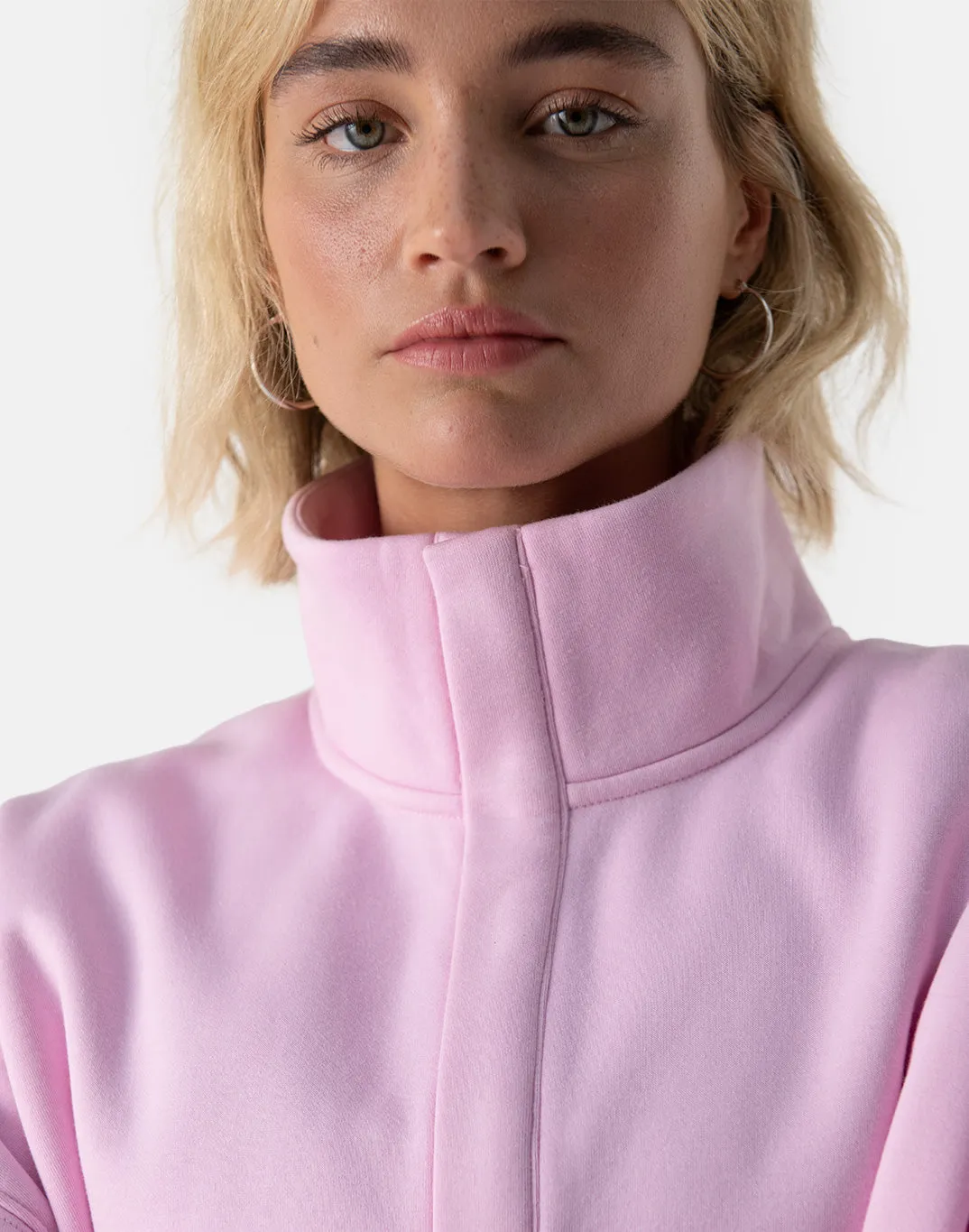 Kin Snap Collar Sweatshirt in Baby Pink