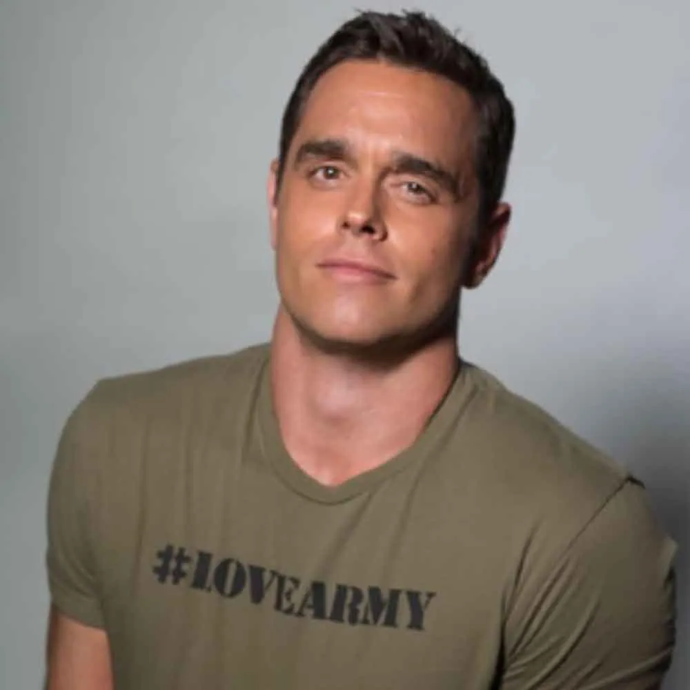 #LOVEARMY T-Shirt supporting the Dream Corps