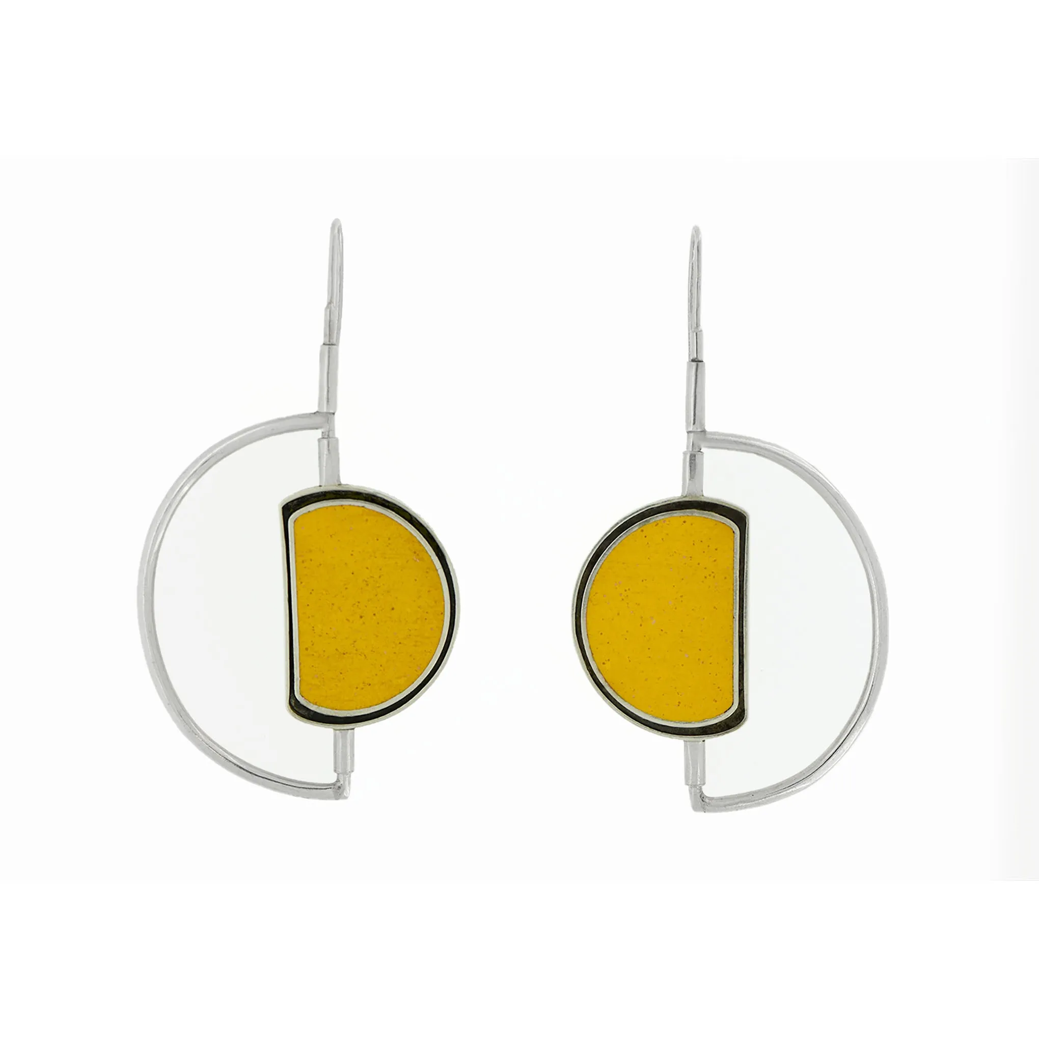 Moonwalk Oyster Earrings SILVER   CONCRETE yellow