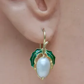 Pearl and Holly Earrings