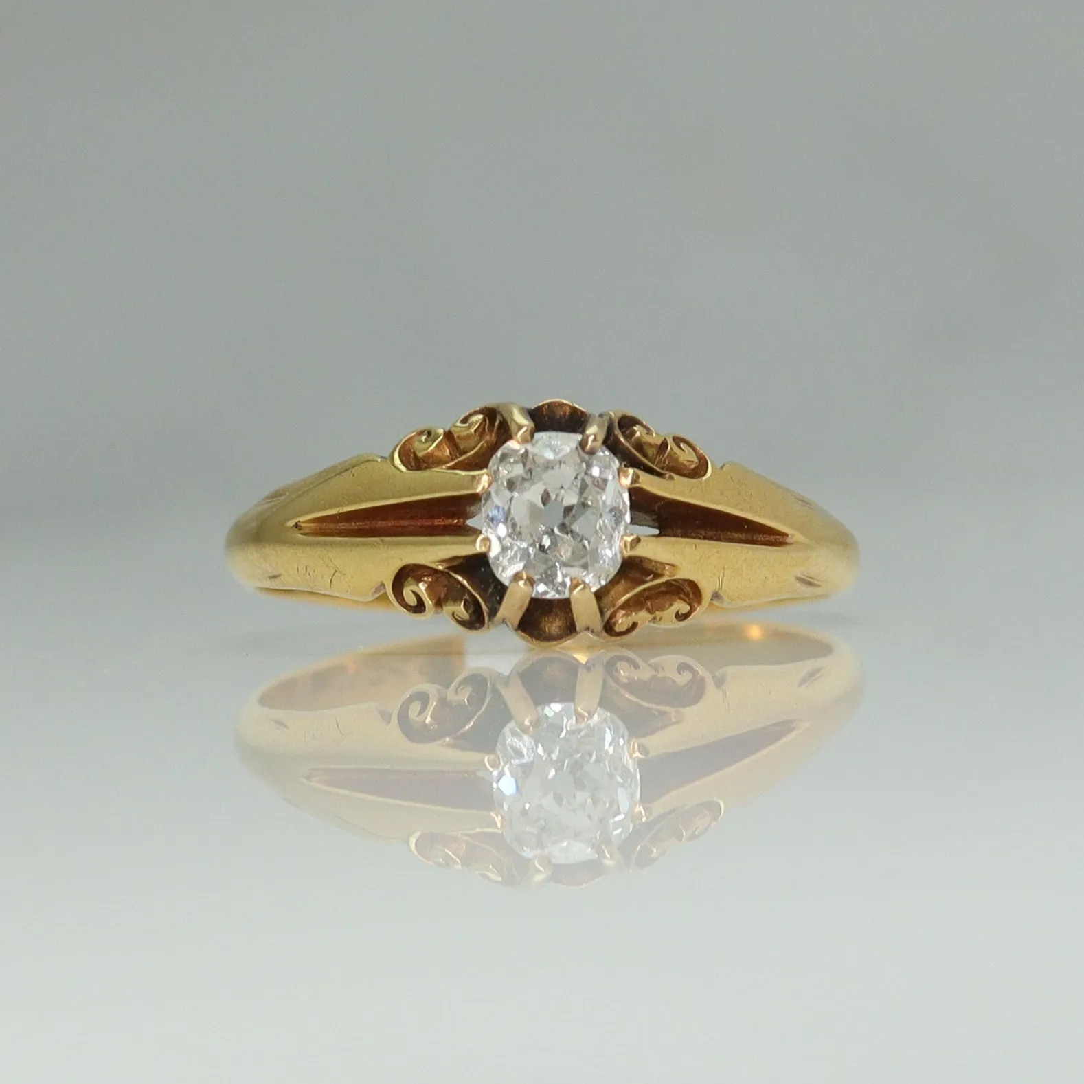 Victorian 18 Carat Gold Belcher Diamond Ring