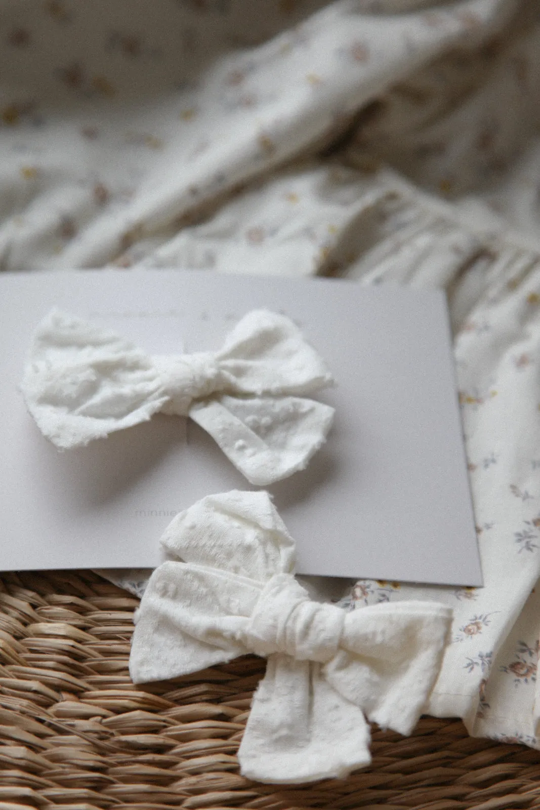 White Cotton Bow Slides (2 pack)