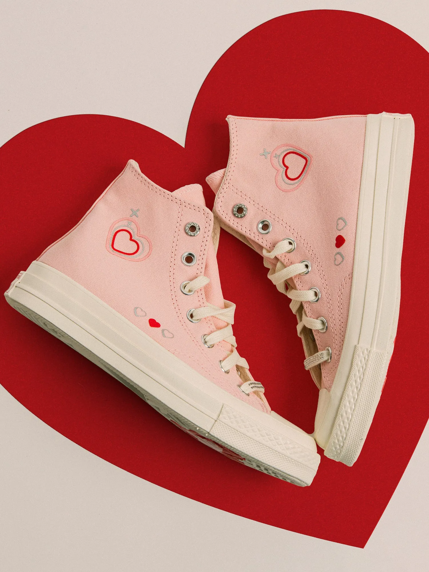 WOMENS CONVERSE CHUCK 70 HI HEARTS SNEAKER